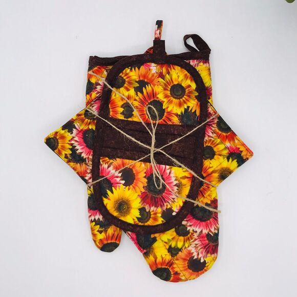 Oven Mitt Finger Hotpad, and Square Potholder Baking Gift Set, Sunflower Cottage - Picture 2 of 8